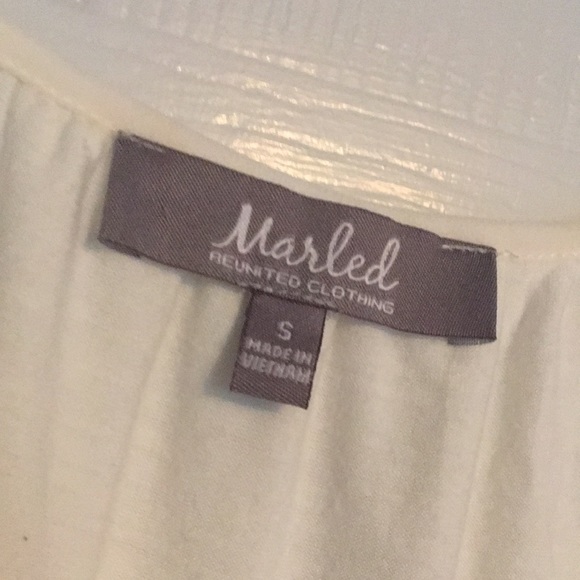 White Bell-Sleeve Peasant Blouse - Picture 5 of 8